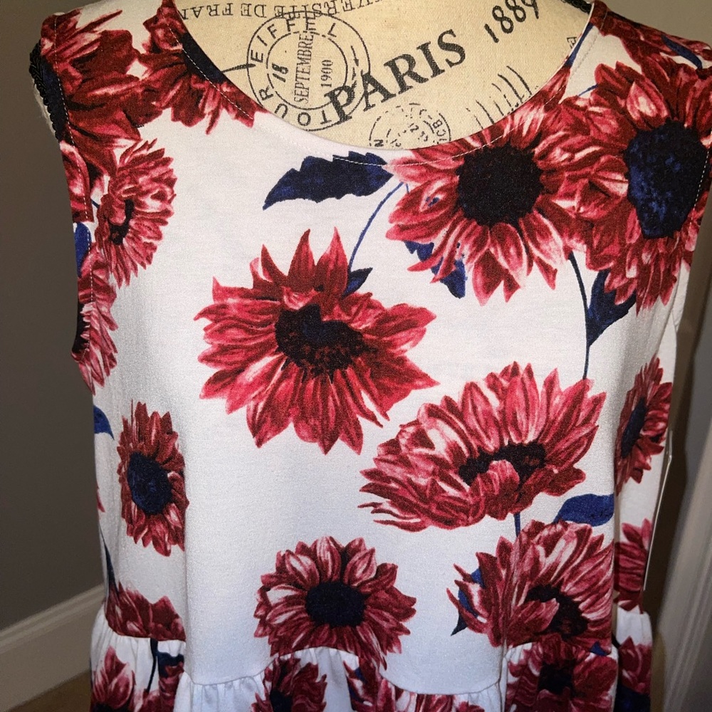 🦜Gorgeous Ladies Sleeveless Tiered Top. B-60 - Picture 3 of 12
